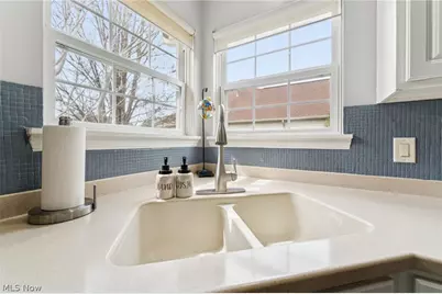 1235 Cherokee Path, Vermilion, OH 44089 - Photo 9