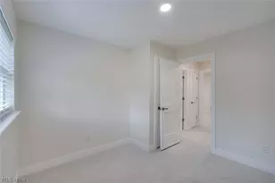 6967 Tamarack Dr, Hubbard, OH 44425 - Photo 23