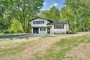 6967 Tamarack Dr, Hubbard, OH 44425 - Photo 5