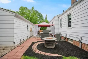 977 Learidge Rd, Lyndhurst, OH 44124 - Photo 35