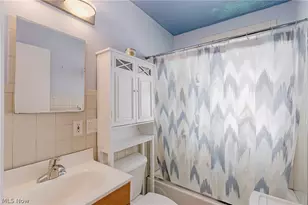 5363 Summit Rd, Lyndhurst, OH 44124 - Photo 13