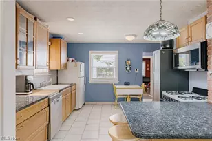 5363 Summit Rd, Lyndhurst, OH 44124 - Photo 7