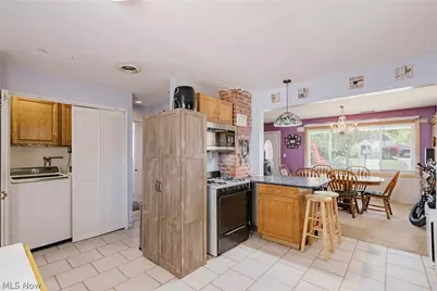 5363 Summit Road, Lyndhurst, OH 44124 - Photo 9