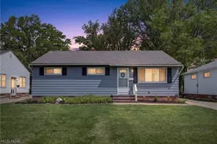30121 Vineyard Rd, Willowick, OH 44095 - Photo 3