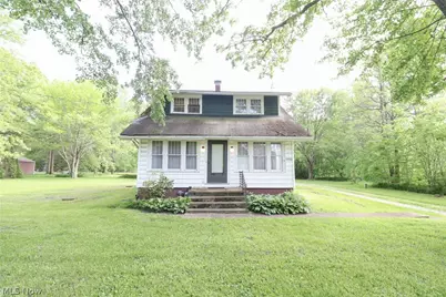 13004 Edison Street NE, Alliance, OH 44601 - Photo 1