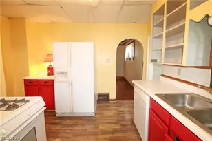 13004 Edison St NE, Alliance, OH 44601 - Photo 5