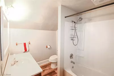 13004 Edison Street NE, Alliance, OH 44601 - Photo 9