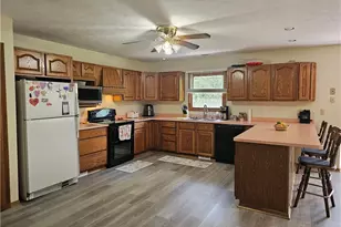 14816 Rock Creek Rd, Chardon, OH 44024 - Photo 7