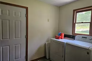 14816 Rock Creek Rd, Chardon, OH 44024 - Photo 13