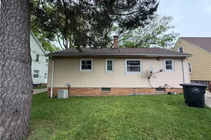 1372 Churchill Rd, South Euclid, OH 44124 - Photo 17