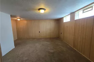 16200 Edgewood Ct, Maple Heights, OH 44137 - Photo 9