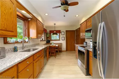 4064 Diana Drive, Grandview Heights, OH 44147 - Photo 5