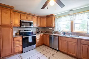 10381 Portage St NW, Canal Fulton, OH 44614 - Photo 7