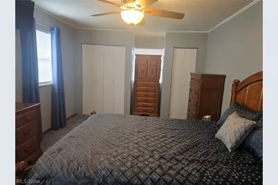 206 E 5th Street, Williamstown, WV 26187 - Photo 5