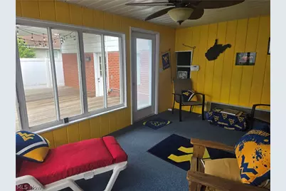 206 E 5th Street, Williamstown, WV 26187 - Photo 25