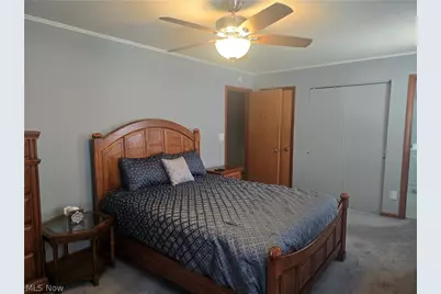 206 E 5th Street, Williamstown, WV 26187 - Photo 3