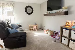 2122 Windham St NE, Canton, OH 44721 - Photo 11