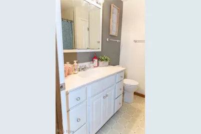 2122 Windham Street NE, Canton, OH 44721 - Photo 15