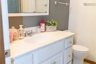 2122 Windham St NE, Canton, OH 44721 - Photo 15