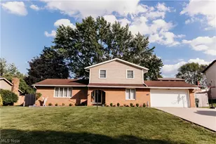 2122 Windham St NE, Canton, OH 44721 - Photo 1