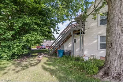 526-528 Hamilton Avenue, Lorain, OH 44052 - Photo 3