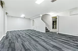 2056 Laurel Hill Dr, South Euclid, OH 44121 - Photo 35