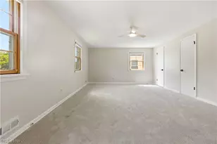 2056 Laurel Hill Dr, South Euclid, OH 44121 - Photo 27