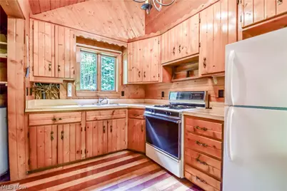 5671 S River Road W, Geneva, OH 44041 - Photo 23
