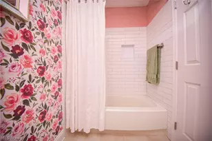 1022 S Court St, Medina, OH 44256 - Photo 25