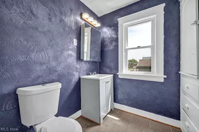 11400 Continental Avenue, Loveland, OH 44104 - Photo 29
