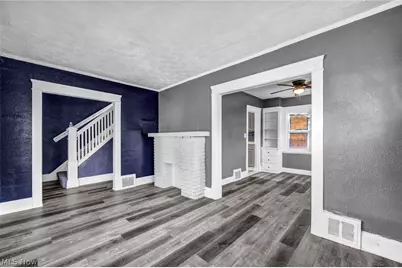 11400 Continental Avenue, Loveland, OH 44104 - Photo 7