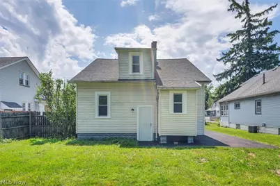 15809 Raymond Street, Maple Heights, OH 44137 - Photo 49