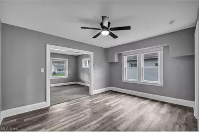 15809 Raymond Street, Maple Heights, OH 44137 - Photo 13
