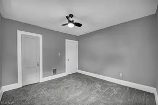 15809 Raymond St, Maple Heights, OH 44137 - Photo 39