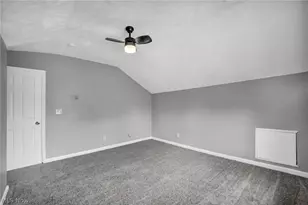 15809 Raymond St, Maple Heights, OH 44137 - Photo 41