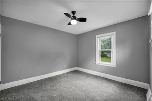 15809 Raymond St, Maple Heights, OH 44137 - Photo 35