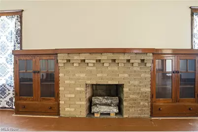 33 E Earle Avenue, Youngstown, OH 44507 - Photo 7