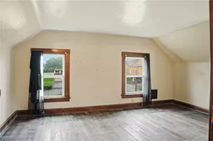 33 E Earle Ave, Youngstown, OH 44507 - Photo 19