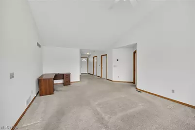 7342 Glengary Drive, Sagamore Hills, OH 44067 - Photo 9