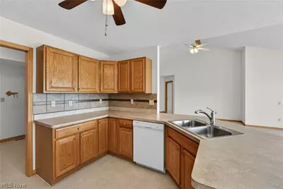 7342 Glengary Drive, Sagamore Hills, OH 44067 - Photo 15