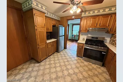 1557 D Street, Lorain, OH 44052 - Photo 15