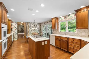 3200 Croydon Dr NW, Canton, OH 44718 - Photo 17