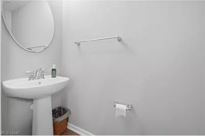 7185 Gauntlet Street SW, Massillon, OH 44646 - Photo 7