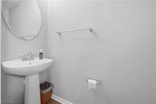 7185 Gauntlet St SW, Massillon, OH 44646 - Photo 7