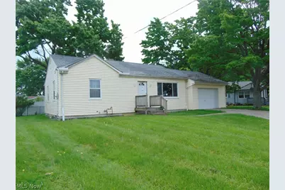 675 E 305th Street, Willowick, OH 44095 - Photo 1