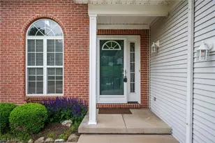 500 Glen Hollow Cir, Aurora, OH 44202 - Photo 3