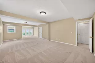 500 Glen Hollow Cir, Aurora, OH 44202 - Photo 37