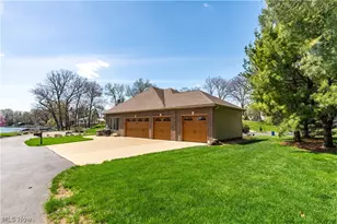 4101 Cove Cir NW, Canton, OH 44708 - Photo 7