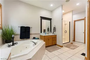 4101 Cove Cir NW, Canton, OH 44708 - Photo 49