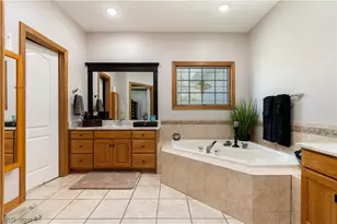 4101 Cove Cir NW, Canton, OH 44708 - Photo 17